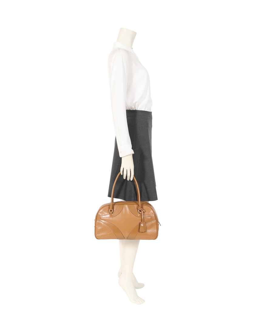 プラダ(PRADA)ボーリングバッグ|ハンドバッグ|レザー|ライトブラウン|ハイブランド・ブランド専門の中古通販サイト(386789) プラダ(PRADA)ボーリングバッグ|ハンドバッグ|レザー|ライトブラウン|ハイブランド・ブランド専門の中古通販サイト(386789)