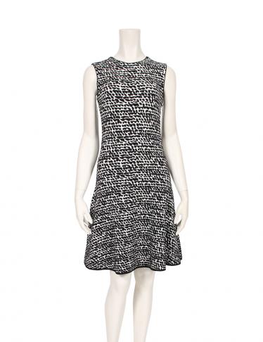 ISSA・ワンピース・ ニットワンピース レーヨン シルク 白 黒｜【公式  