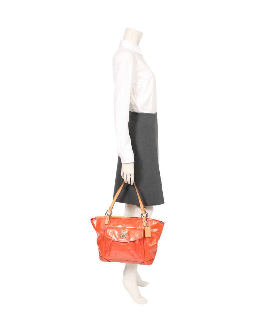 コーチ(COACH)シグネチャー|トートバッグ|エナメルレザー ...
