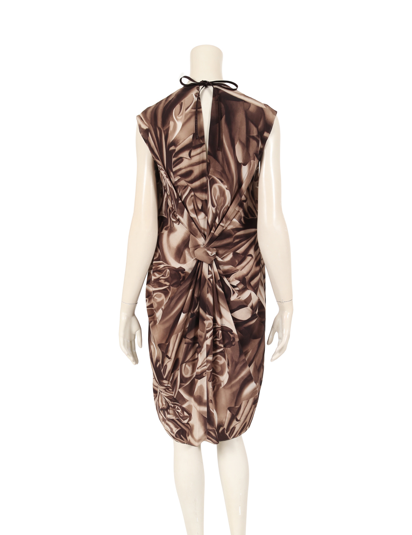 エスカーダ Escada ワンピース ノースリーブ シルク ダークブラウン ベージュ ハイブランド ブランド専門の中古通販サイト 4769