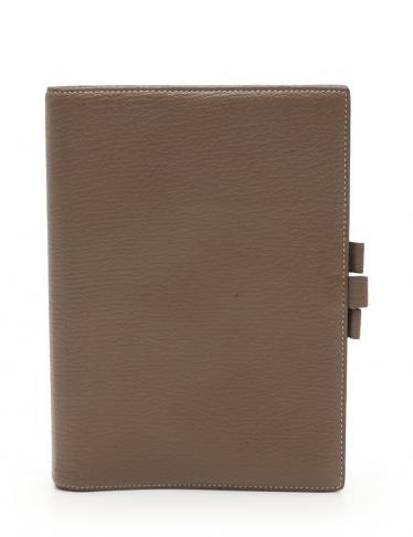エルメス(HERMES)アジェンダ|グローブトロッター|手帳カバー|シェブルミゾル|エトゥープ|□P刻印|ハイブランド・ブランド専門の中古通販サイト(495904) エルメス(HERMES)アジェンダ|グローブトロッター|手帳カバー|シェブルミゾル|エトゥープ|□P刻印|ハイブランド・ブランド専門の中古通販サイト(495904)