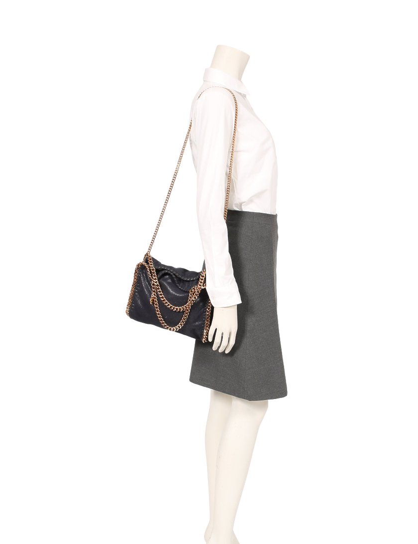 ステラマッカートニー Stella Mccartney ファラベラ ミニ チェーンショルダーバッグ フェイクスエード ネイビー ピンクゴールド ハイブランド ブランド専門の中古通販サイト ステラマッカートニー Stella Mccartney ファラベラ ミニ チェーンショルダーバッグ フェイクスエード ネイビー ピンクゴールド ハイブランド ブランド専門の中古通販サイト