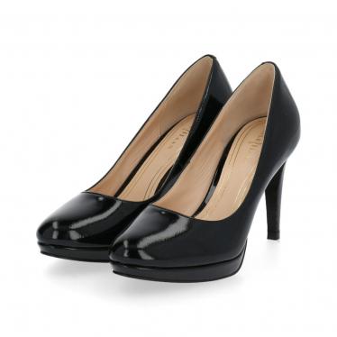 cole haan chelsea pump