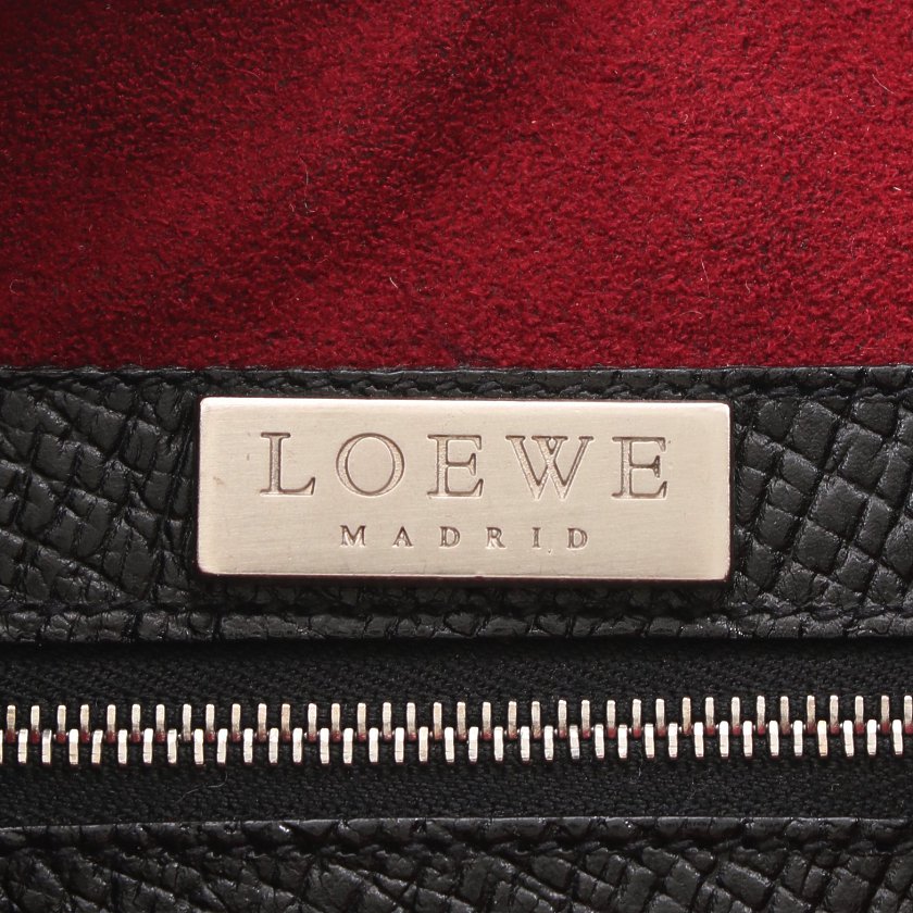 ロエベ(LOEWE)|ワンショルダーバッグ|レザー|黒|ロゴ型押し|ハイブランド・ブランド専門の中古通販サイト(592129)