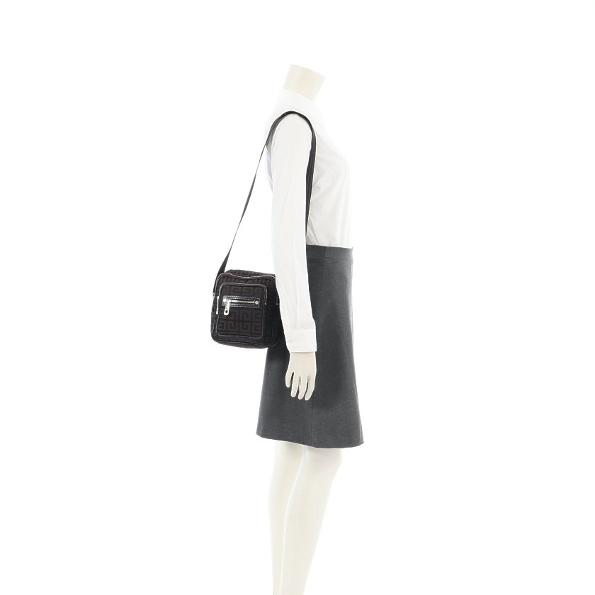 ジバンシィ(GIVENCHY)ポシェット|ショルダーバッグ|総柄|ナイロン|レザー|ダークブラウン|黒|ハイブランド・ブランド専門の中古通販サイト(598009)