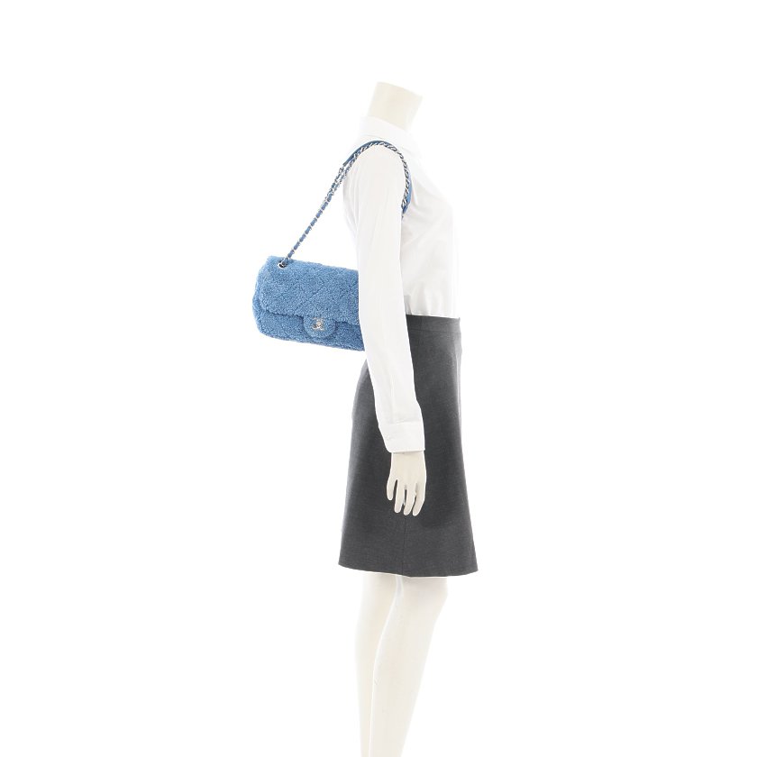 シャネル(CHANEL)マトラッセ|Wチェーンショルダーバッグ|パイル|レザー|青|シルバー金具|ハイブランド・ブランド専門の中古通販サイト(591062)