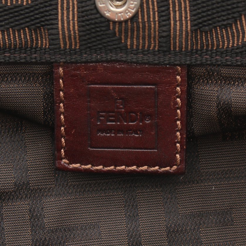 フェンディ(FENDI)ズッカ柄|トートバッグ|キャンバス|ベージュ|茶|折りたたみ|ハイブランド・ブランド専門の中古通販サイト(603861) フェンディ(FENDI)ズッカ柄|トートバッグ|キャンバス|ベージュ|茶|折りたたみ|ハイブランド・ブランド専門の中古通販サイト(603861)