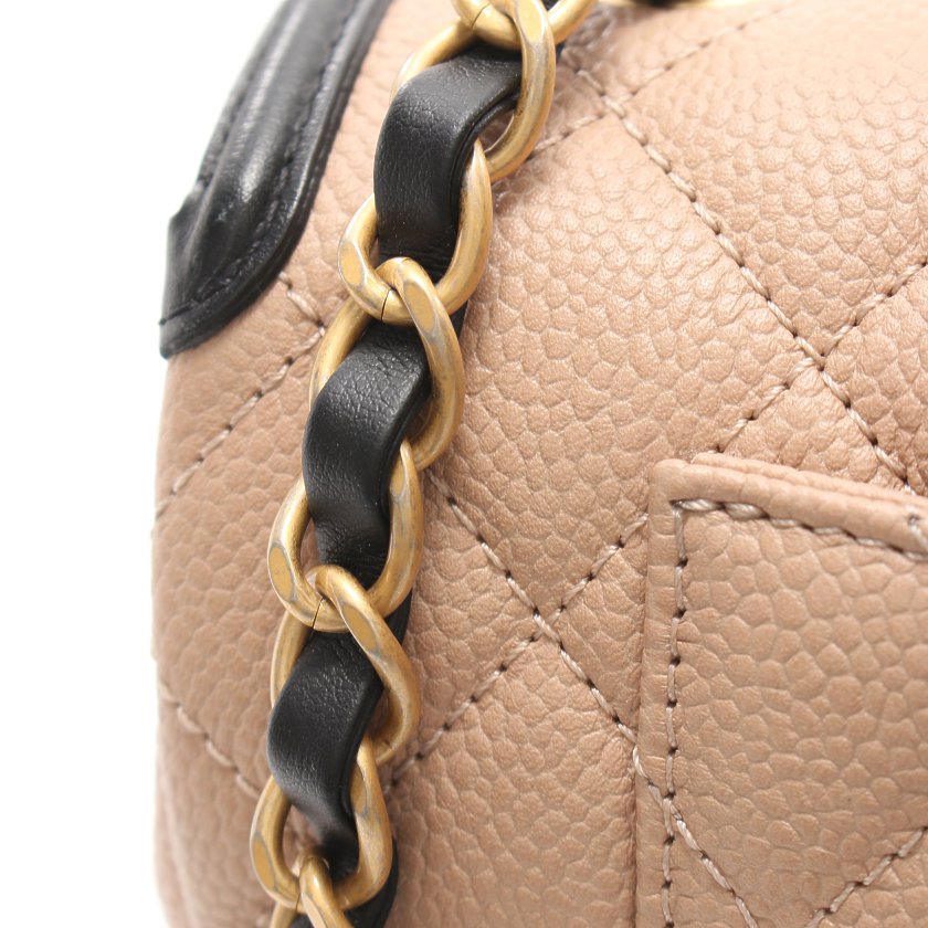 ファッショ】 CHANEL - シャネル キャビアスキン フィリグリー CCの 激安オンラインセール シャネル 超レア 黒キャビアスキンショルダーバッグ 中古正規品です ショルダーバッグ