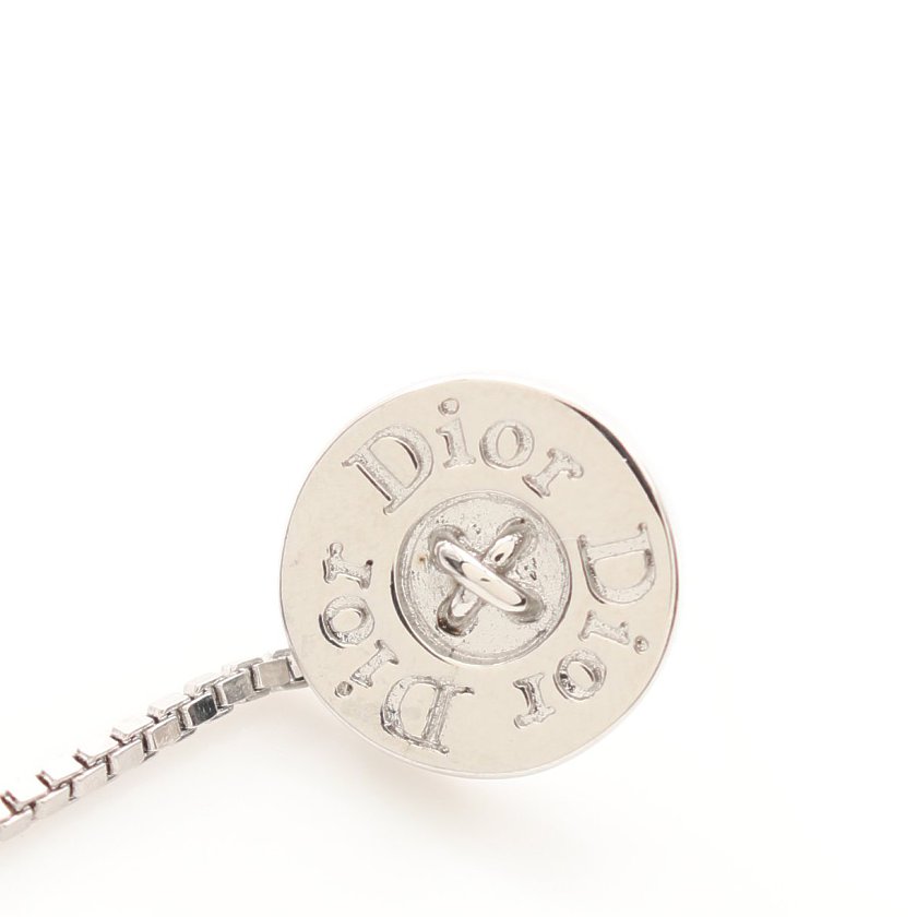 クリスチャンディオール(Christian Dior)ピアス|シルバー|白|ボタンモチーフ|ハイブランド・ブランド専門の中古通販サイト(615986) クリスチャンディオール(Christian Dior)ピアス|シルバー|白|ボタンモチーフ|ハイブランド・ブランド専門の中古通販サイト(615986)
