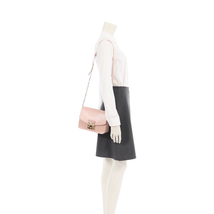 フルラ(FURLA)メトロポリス|チェーンショルダーバッグ|レザー|ピンクベージュ|ハイブランド・ブランド専門の中古通販サイト(612149) フルラ(FURLA)メトロポリス|チェーンショルダーバッグ|レザー|ピンクベージュ|ハイブランド・ブランド専門の中古通販サイト(612149)