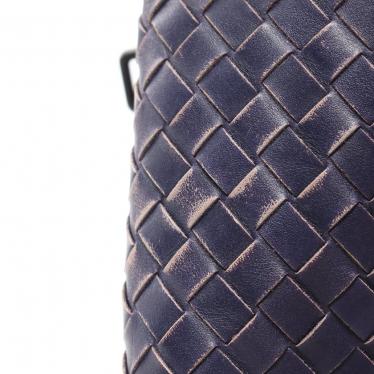 ボッテガヴェネタ(BOTTEGA VENETA)イントレチャート|ショルダーバッグ|レザー|ネイビー|ハイブランド・ブランド専門の中古通販サイト(627822)