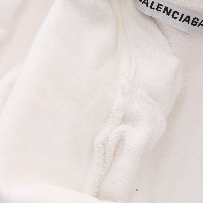 バレンシアガ Balenciaga プルオーバーパーカー 白 黒 バックロゴプリント ハイブランド ブランド専門の中古通販サイト バレンシアガ Balenciaga プルオーバーパーカー 白 黒 バックロゴプリント ハイブランド ブランド専門の中古通販サイト