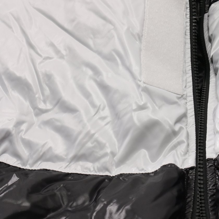 モンクレール(MONCLER)MONCLER|GENIUS|WONDRA|ダウンジャケット|黒|白|7|Moncler|Fragment|Hiroshi|Fujiwara|ハイブランド・ブランド専門の中古通販サイト(625861) モンクレール(MONCLER)MONCLER|GENIUS|WONDRA|ダウンジャケット|黒|白|7|Moncler|Fragment|Hiroshi|Fujiwara|ハイブランド・ブランド専門の中古通販サイト(625861)