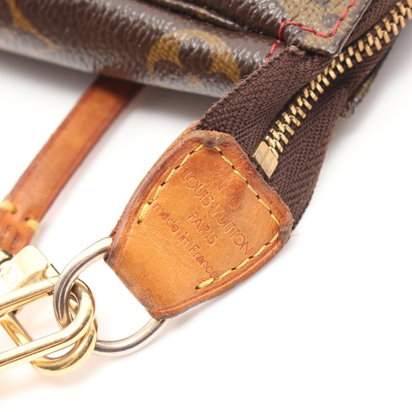 ルイヴィトン(LOUIS VUITTON)ポシェット|アクセソワール|モノグラムチェリー|ハンドバッグ|PVC|レザー|茶色|赤|黄緑|2WAY|別売りショルダーストラップ付き|ハイブランド・ブランド専門の中古通販サイト(629014) ルイヴィトン(LOUIS VUITTON)ポシェット|アクセソワール|モノグラムチェリー|ハンドバッグ|PVC|レザー|茶色|赤|黄緑|2WAY|別売りショルダーストラップ付き|ハイブランド・ブランド専門の中古通販サイト(629014)