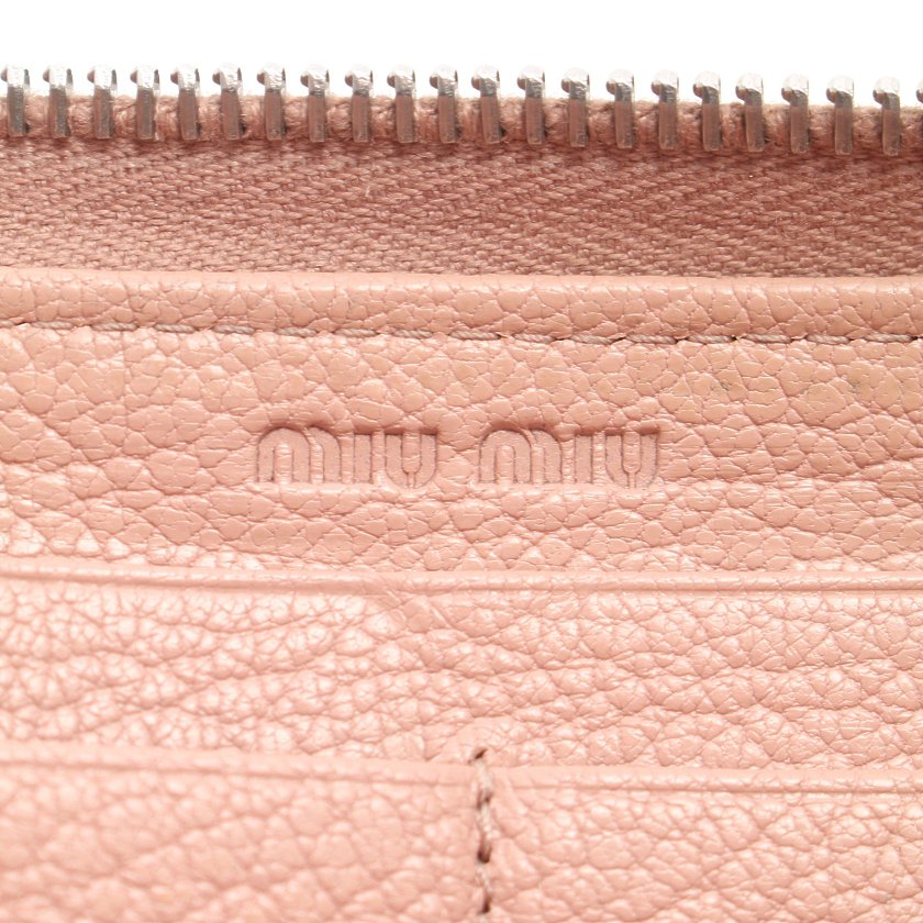 ミュウミュウ(miu miu)マドラス|ラウンドファスナー長財布|猫 |レザー|ピンク|アイボリー|ハイブランド・ブランド専門の中古通販サイト(633968) ミュウミュウ(miu miu)マドラス|ラウンドファスナー長財布|猫 |レザー|ピンク|アイボリー|ハイブランド・ブランド専門の中古通販サイト(633968)