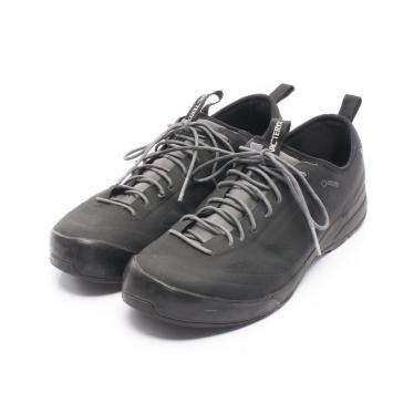 ARC'TERYX・シューズ・ スニーカー ローカット ブラック グレー ゴアテックス