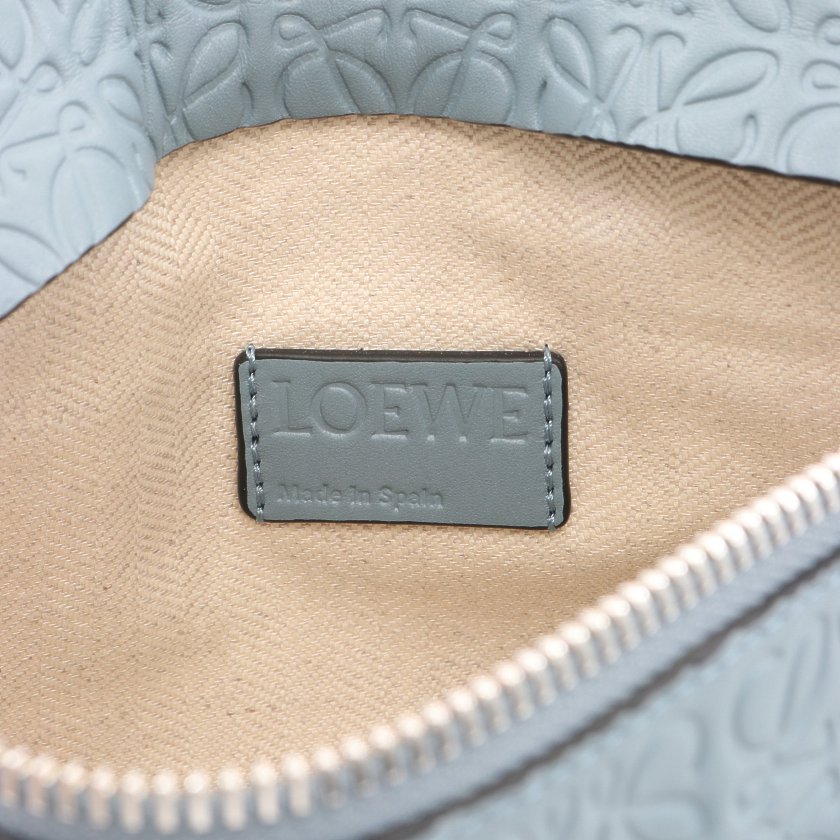 ロエベ(LOEWE)T|ミニ|ポーチ|リピートアナグラム|ショルダーバッグ|レザー|ブルーグレー|ハイブランド・ブランド専門の中古通販サイト(655680)