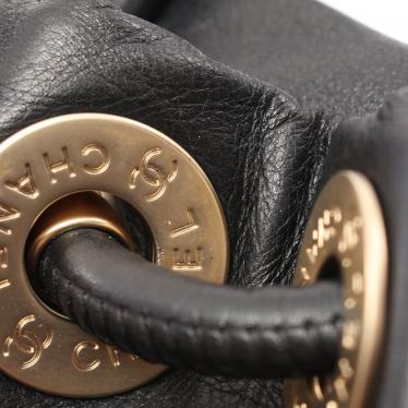 CHANELシャネル カメリア ブラック×ホワイト ラムスキン トートバッグ ...