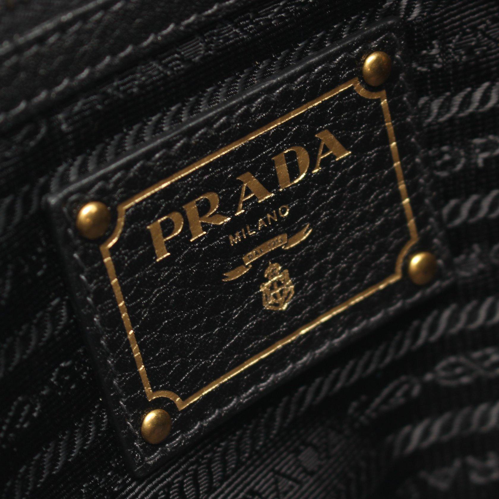 プラダ(PRADA)VIT.DAINO|ハンドバッグ|トートバッグ|レザー 買うなら激安ネット通販 B2343M プラダ ヴィッテロ ネロ レザー ハンドバッグ ショルダーバッグ ショルダーバッグ