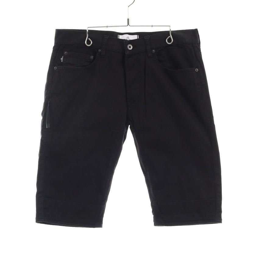 Stone Island・ボトムス・ ハーフ パンツ ロゴパッチ ブラック 素材