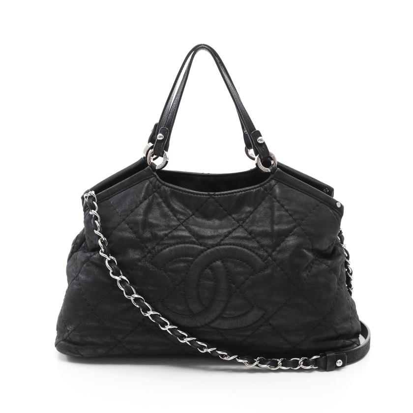 CHANEL・バッグ・オンザロード チェーンショルダーバッグ レザー