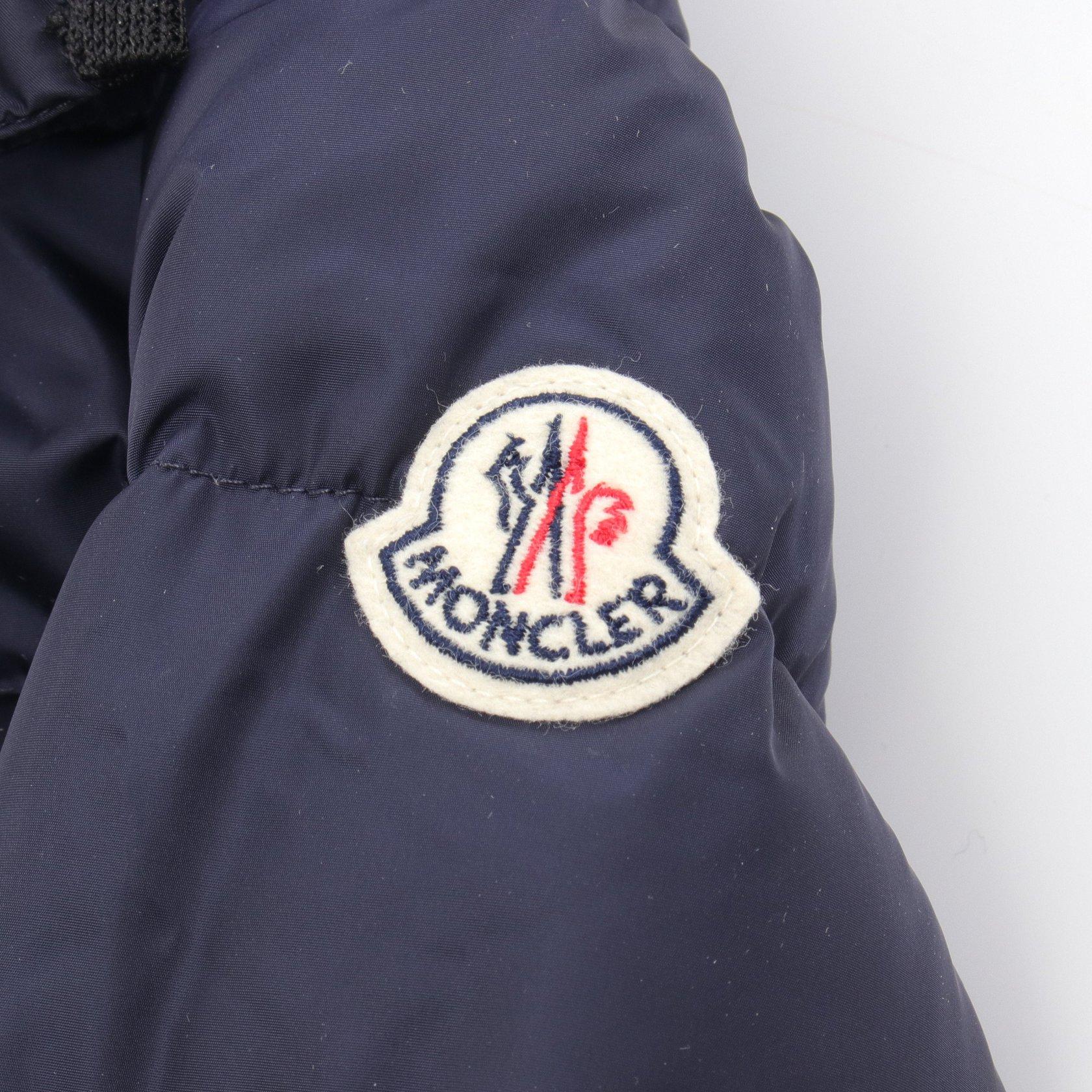 モンクレール(MONCLER)CHARPAL|シャーパル|ダウンコート|ネイビー 限定入荷されました MONCLER CHARPAL ダウンコート ロゴ シャーパル モンクレール ダウンジャケット