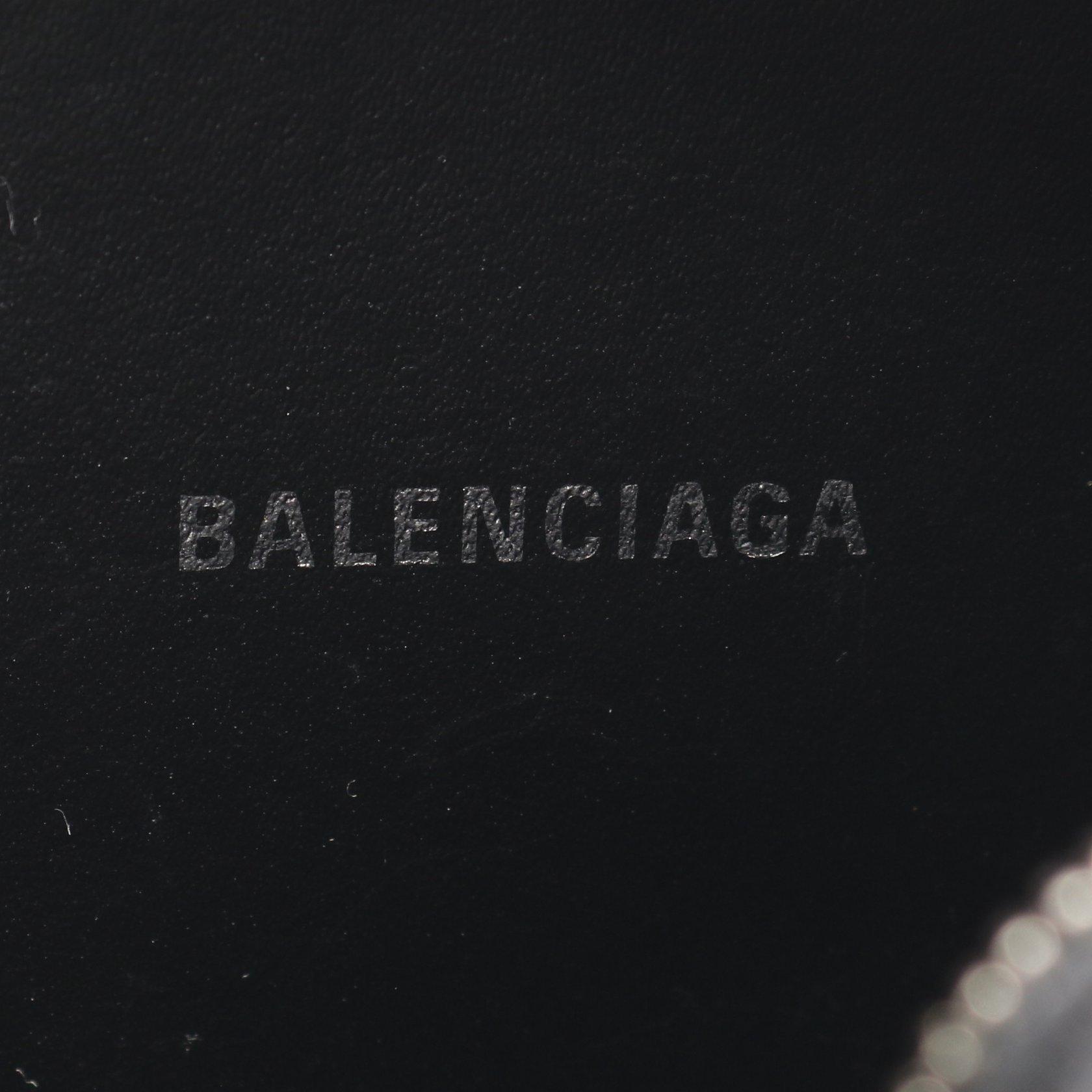 バレンシアガ Balenciaga Everyday エブリデイ カメラバッグ Xs ショルダーバッグ レザー ブラック ホワイト クロコ型押し ハイブランド ブランド専門の中古通販サイト バレンシアガ Balenciaga Everyday エブリデイ カメラバッグ Xs ショルダーバッグ レザー ブラック ホワイト クロコ型押し ハイブランド ブランド専門の中古通販サイト