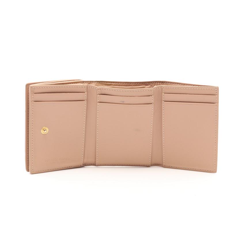 ボッテガヴェネタ(BOTTEGA VENETA)イントレチャート|三つ折り財布|コンパクトウォレット|レザー|ベージュ|ハイブランド・ブランド専門の中古通販サイト(757378)