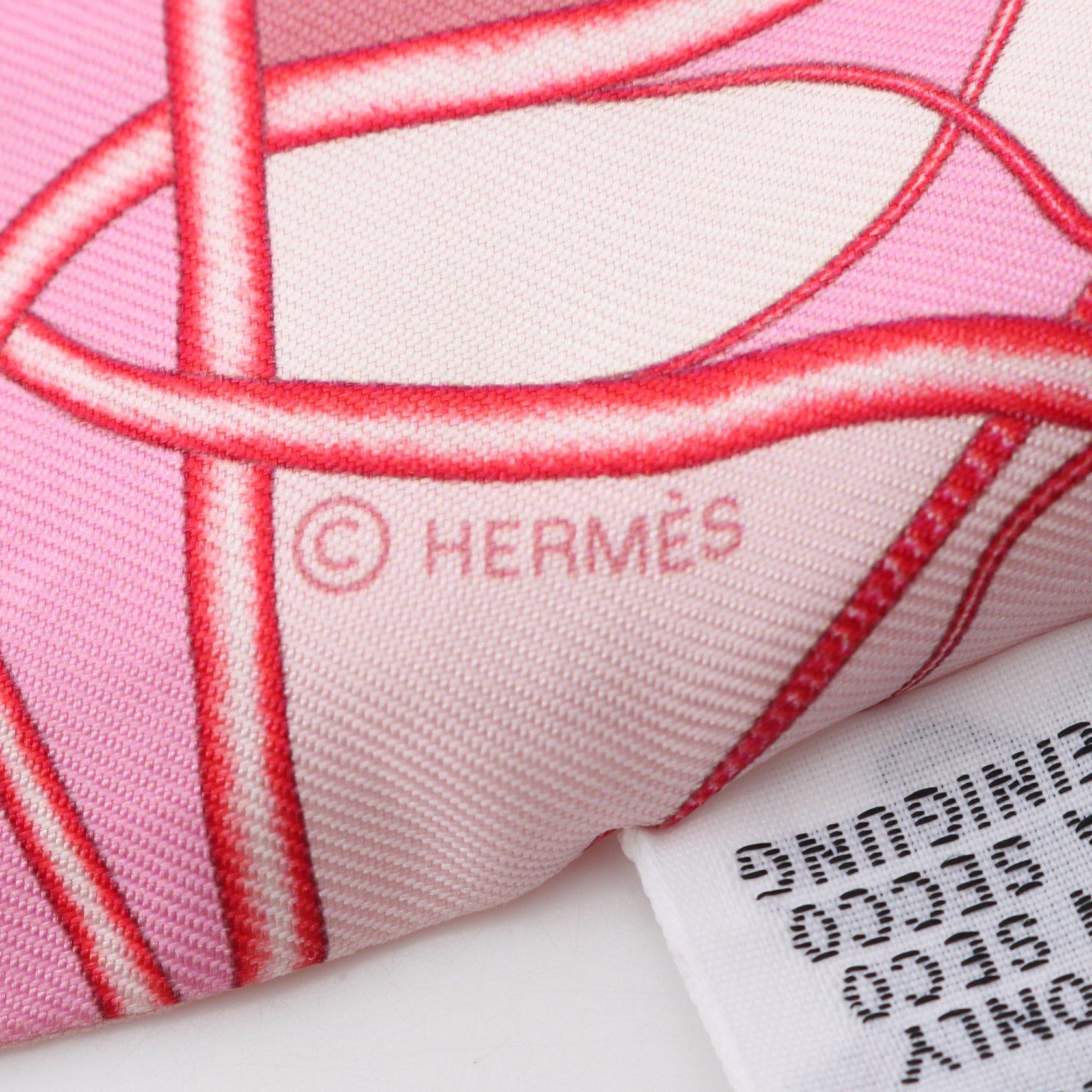 エルメス(HERMES)ツイリー|「COUP|DE|FOUET|AU|BLOC」|スカーフ|シルク|ピンク|マルチカラー|ハイブランド・ブランド専門の中古通販サイト(770410)