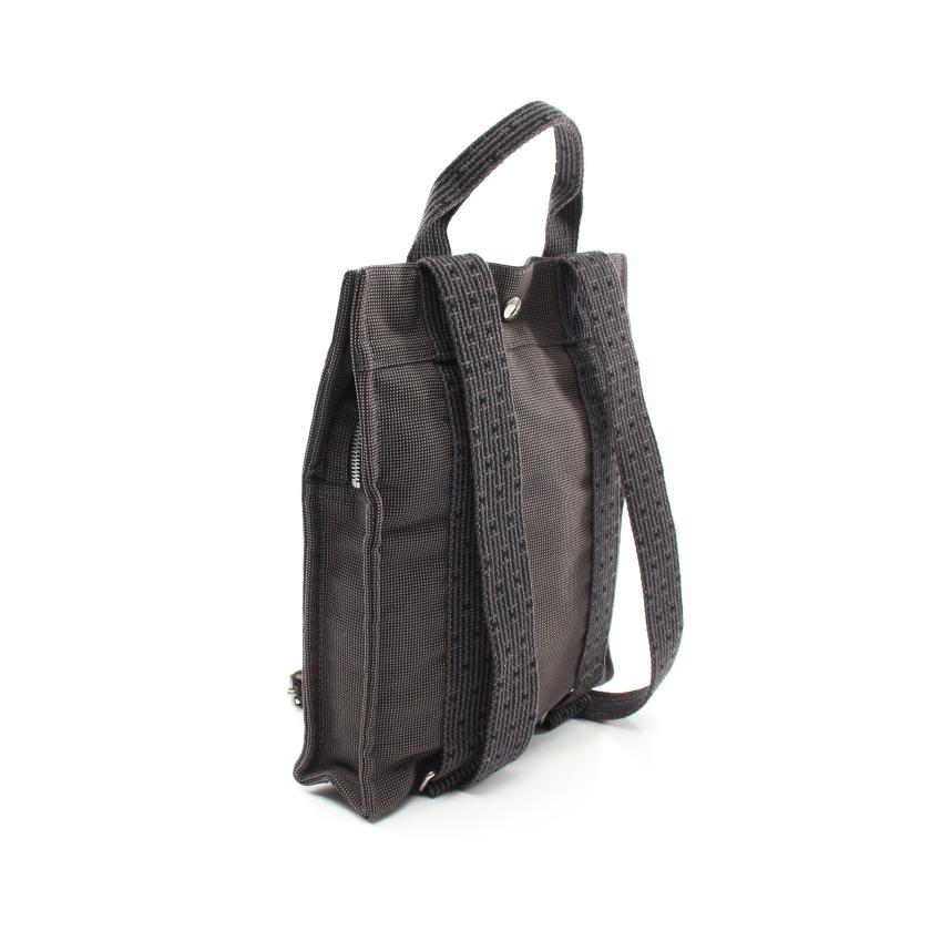 エルメス(HERMES)エールラインアドPM|バックパック|リュックサック|ナイロンキャンバス|ダークグレー|シルバー金具|ハイブランド・ブランド専門の中古通販サイト(773800)