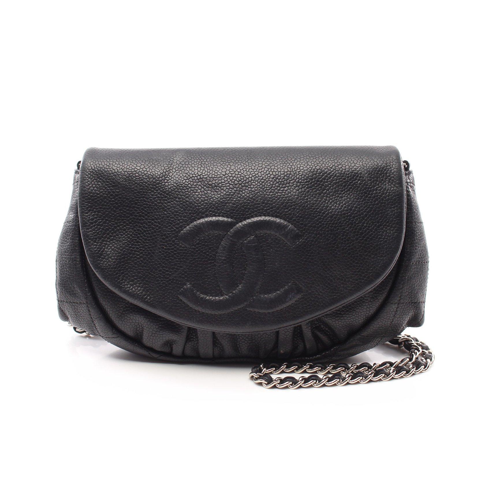 シャネル ハーフムーンチェーンウォレット黒