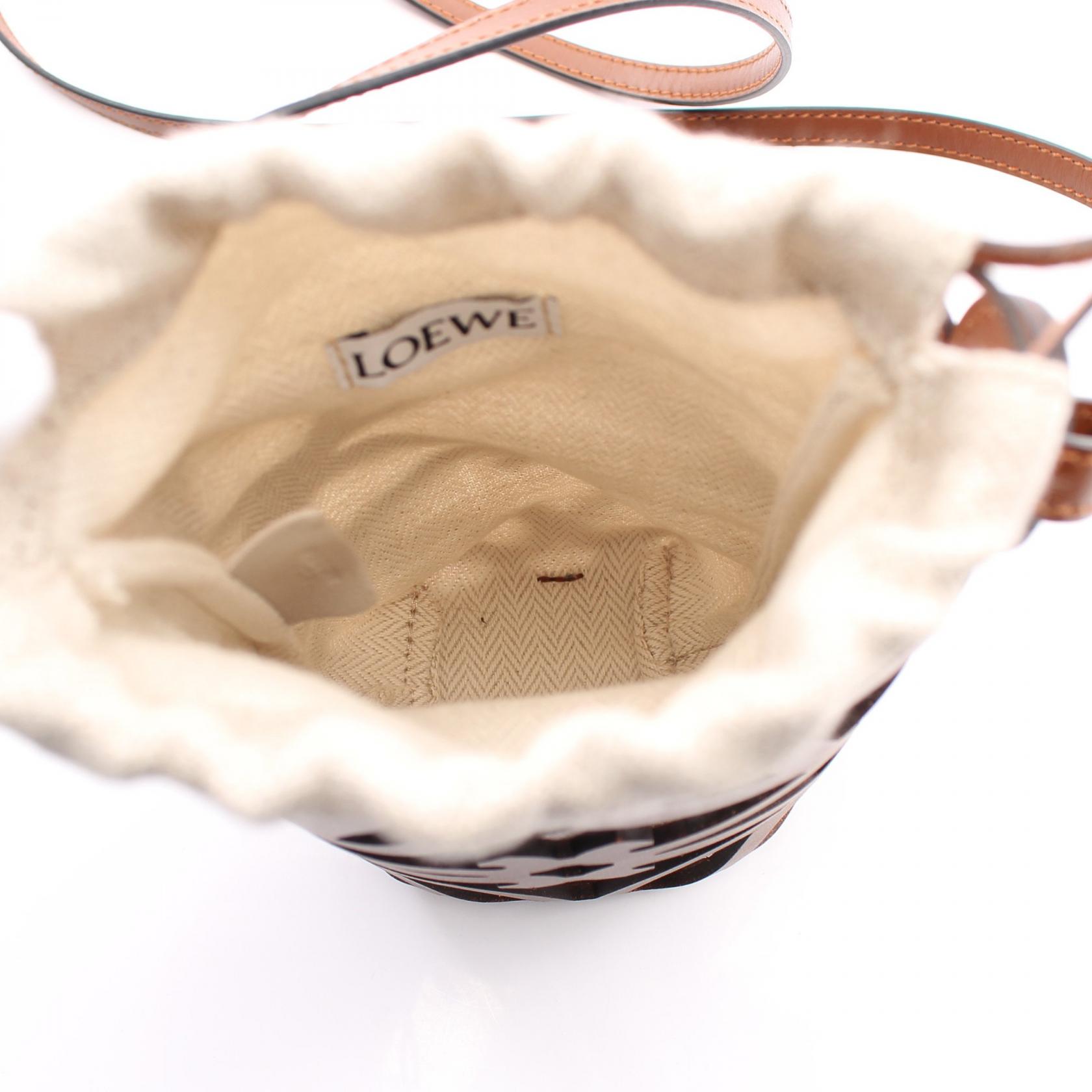 ロエベ(LOEWE)アナグラム|カットアウト|ショルダーバッグ|レザー ...