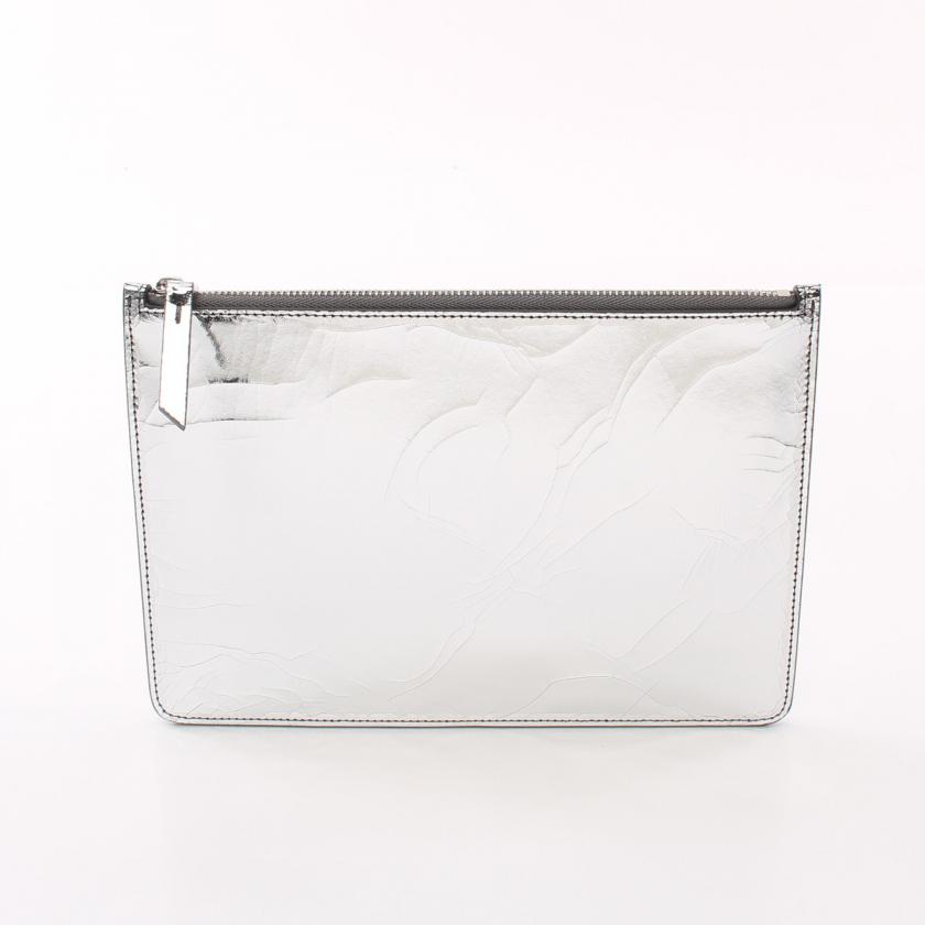 Maison Margiela・財布・小物・ ポーチ レザー シルバー｜【公式】宅配