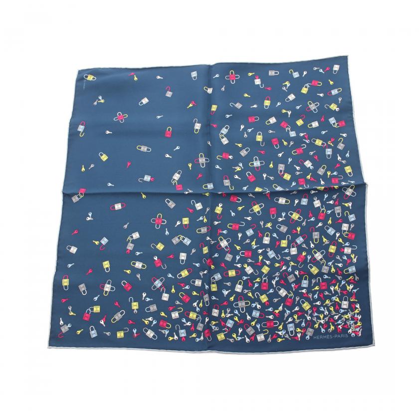HERMES・財布・小物・カレ45 N'Oublie Pas Tes Clés スカーフ シルク
