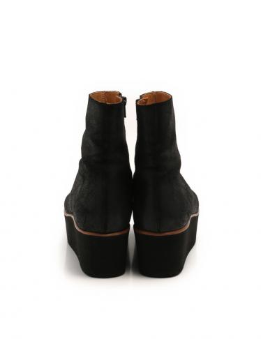 エムエムシックスメゾンマルジェラ(MM6 MAISON MARGIELA)ショートブーツ|厚底|プラットフォーム|スエード|黒|ハイブランド・ブランド専門の中古通販サイト(125027) エムエムシックスメゾンマルジェラ(MM6 MAISON MARGIELA)ショートブーツ|厚底|プラットフォーム|スエード|黒|ハイブランド・ブランド専門の中古通販サイト(125027)