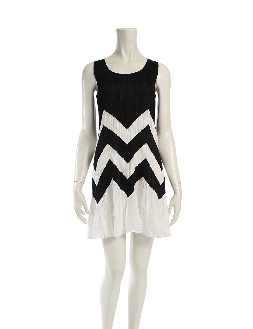 プリーツプリーズ Pleats Please ワンピース プリーツ 黒 白 ハイブランド ブランド専門の中古通販サイト