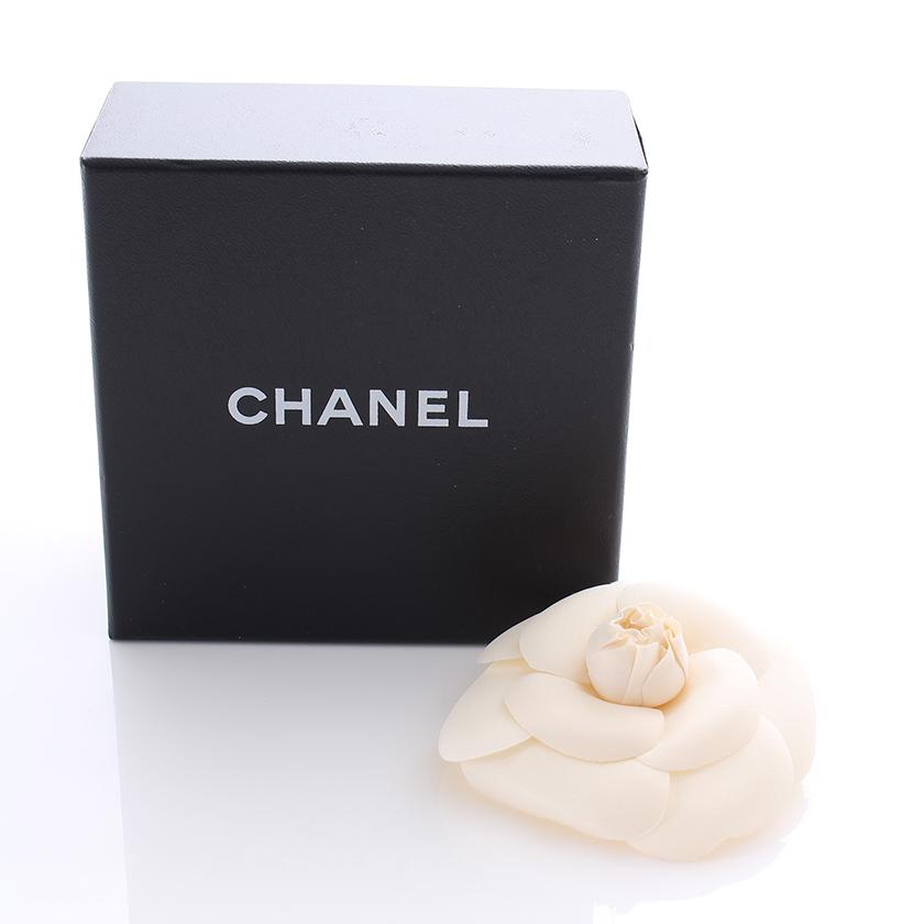 シャネル Chanel カメリア コサージュ ハイブランド ブランド専門の中古通販サイト 7172