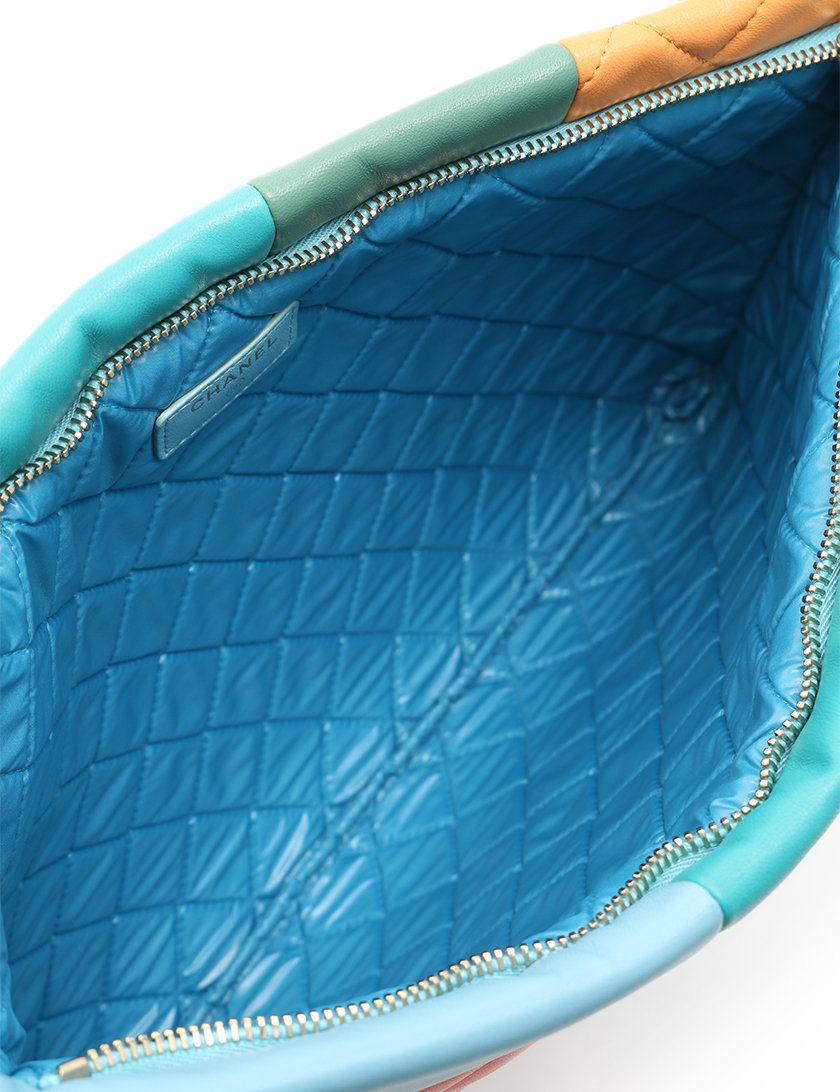 シャネル(CHANEL)|クラッチバッグ|レザー|青|マルチカラー|パッチワーク|タッセル|ハイブランド・ブランド専門の中古通販サイト(226471)