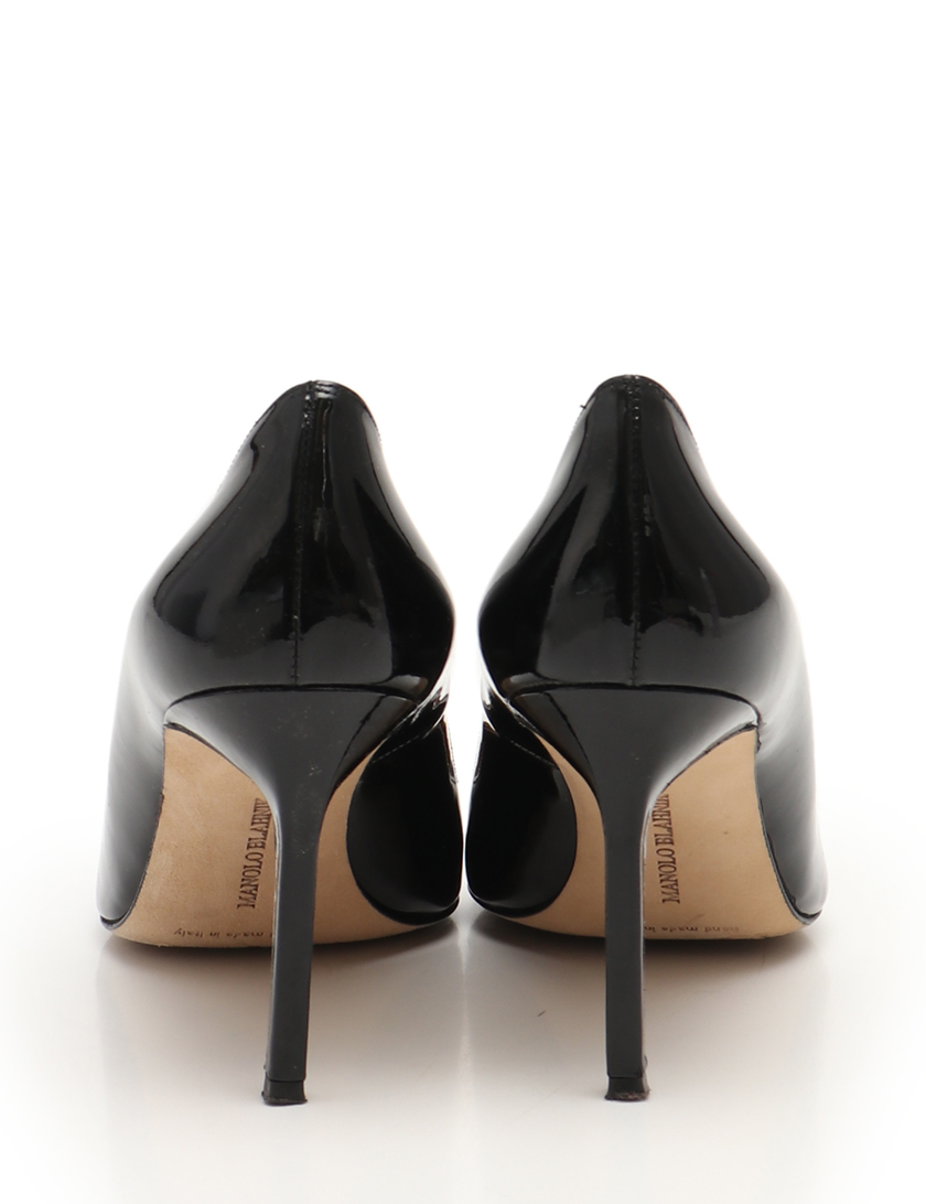 マノロブラニク(MANOLO BLAHNIK)ポインテッドトゥ|パンプス|エナメルレザー|黒|ハイブランド・ブランド専門の中古通販サイト(319894)