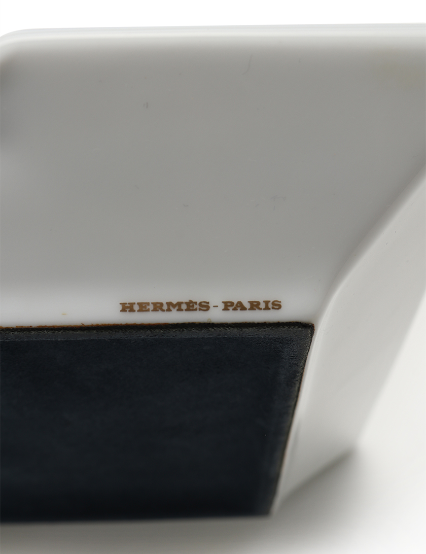 エルメス(HERMES)シェーヌダンクル|灰皿|陶器|白|ネイビー|水色|ハイブランド・ブランド専門の中古通販サイト(351926)